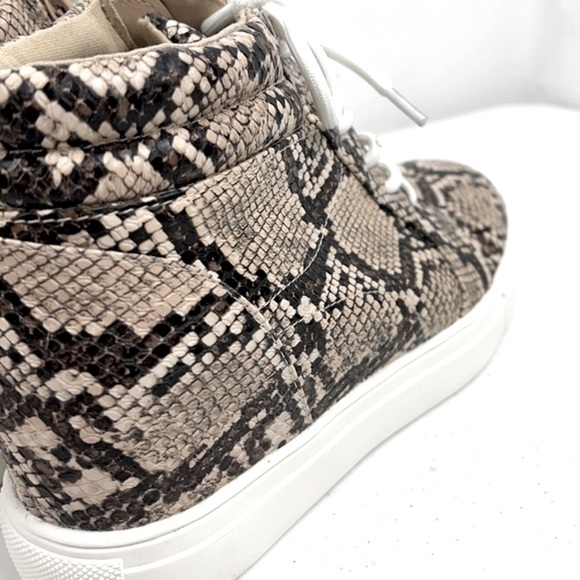 Abound Lace up Snake Sneaker Boots - Picture 4 of 10